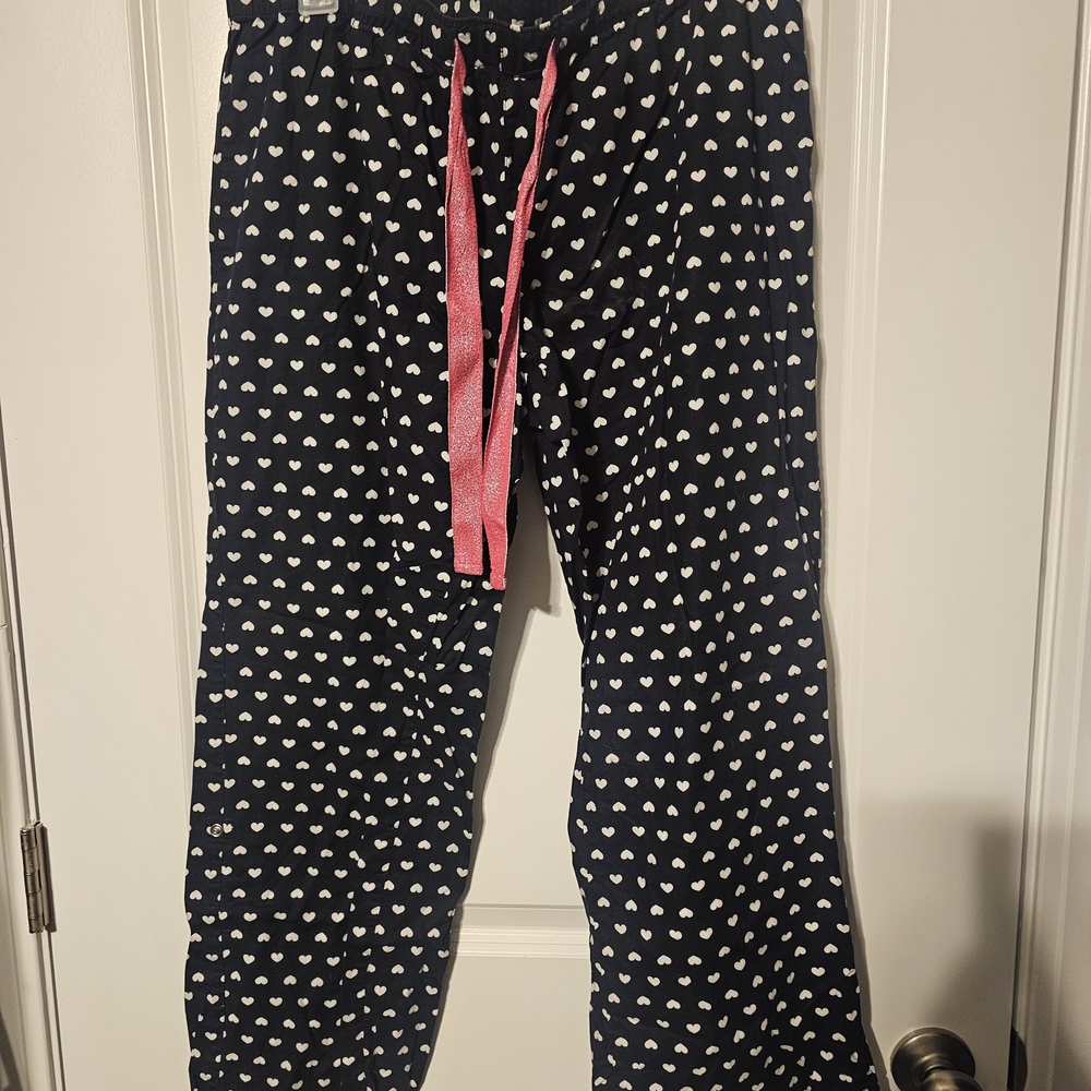 Old Navy Pajama Bottoms with White Hearts and Pink Drawstrings Size Large